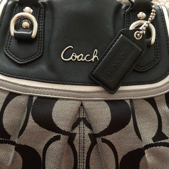 Coach purse - Picture 1 of 4